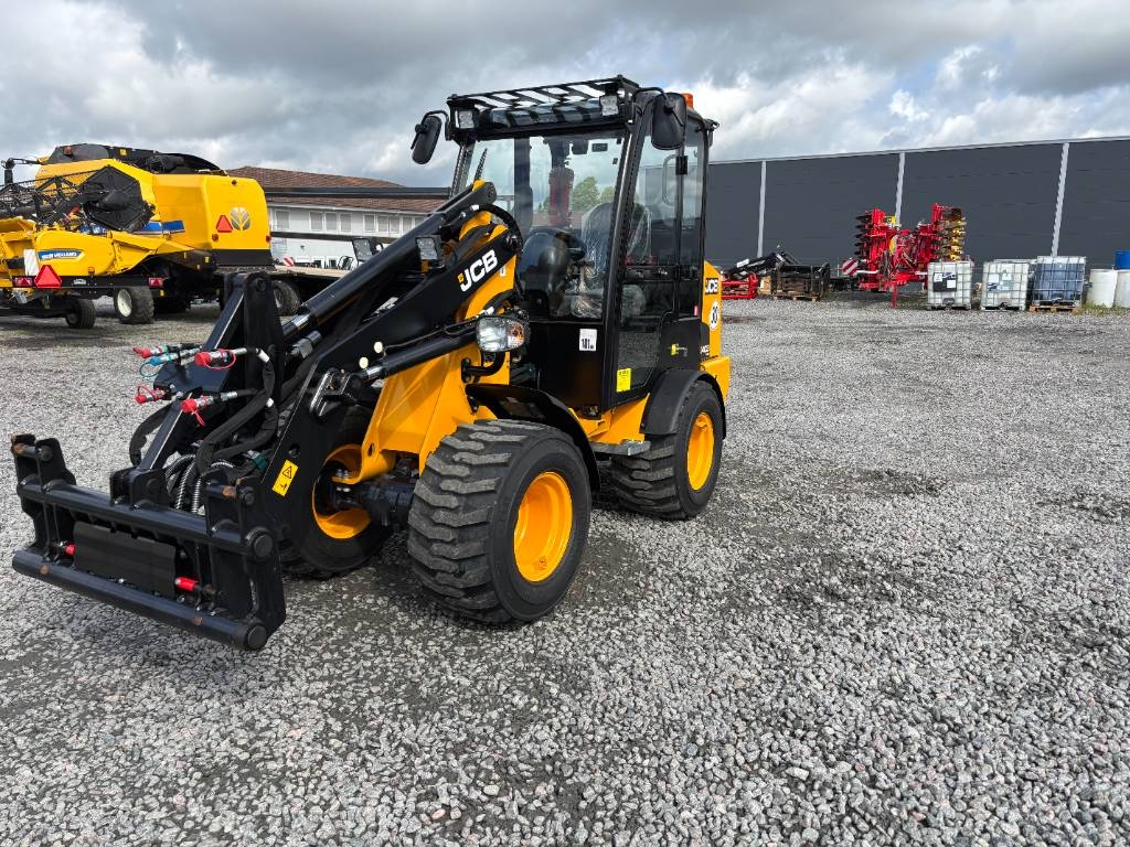 JCB 403