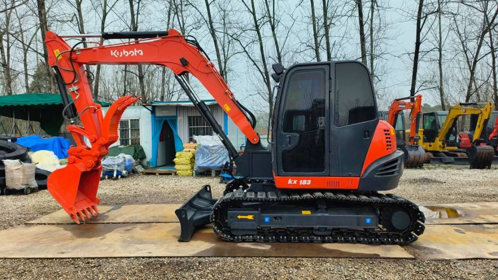 Mini-pelle Kubota KX 183 — occasion 2024, 561 h