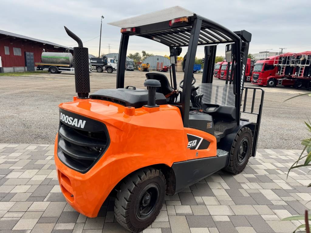 Doosan D 50,  130üó!!! 5t