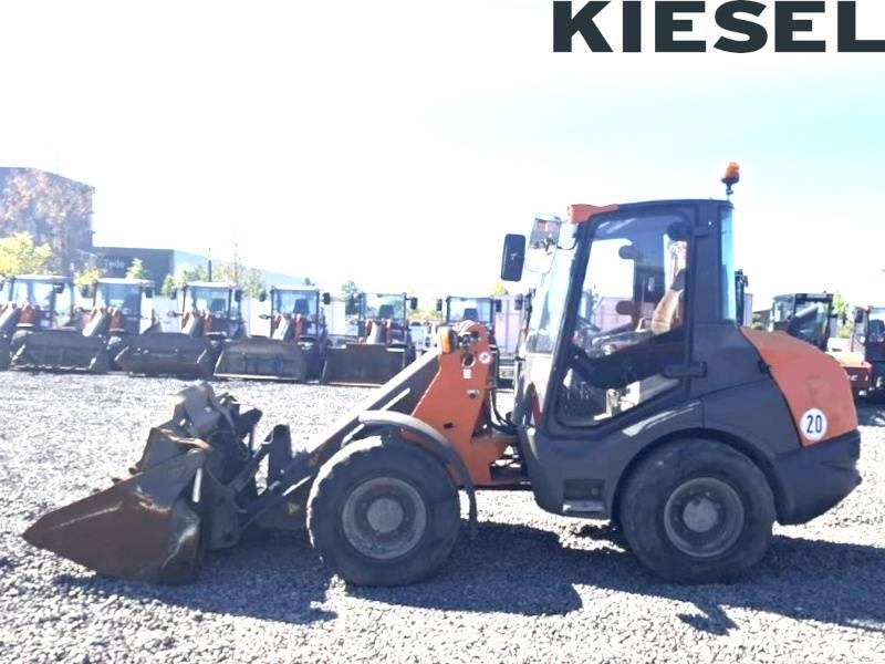 Chargeuse compacte Hitachi ZW 75-6 — occasion 2019, 3 580 h