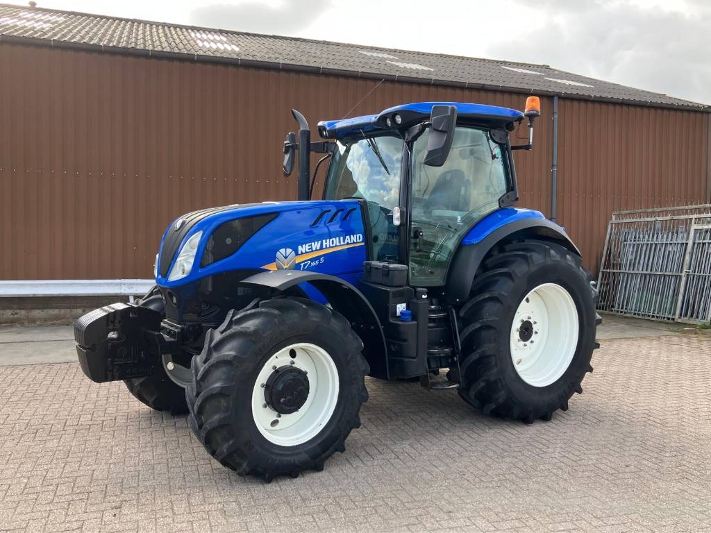 New Holland T 7.165 S