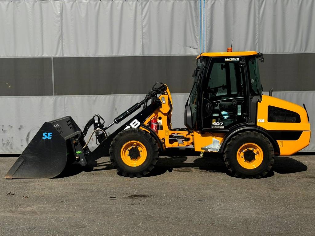 Chargeuse sur pneus JCB 407 / Aurasähköt / Vapaapaluu / Keskusvoitelu — occasion 2025, 8 h