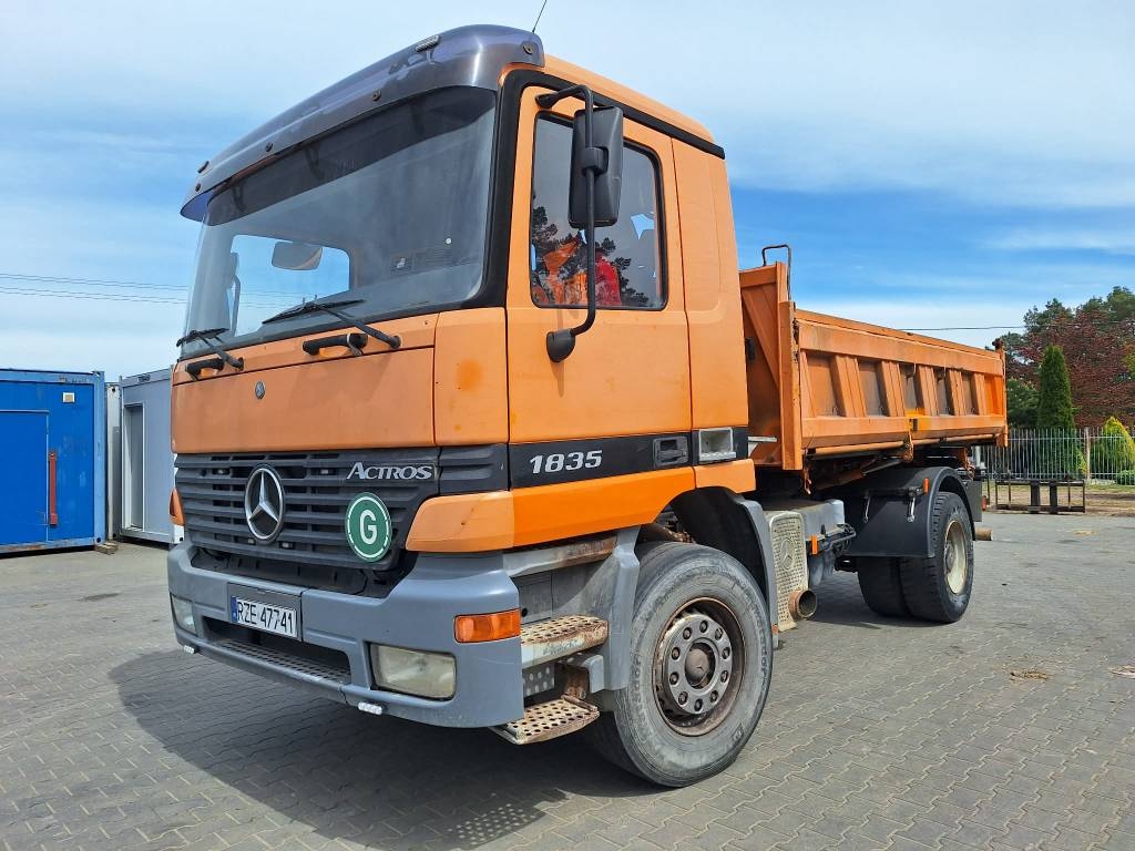Mercedes-Benz Actros 1835