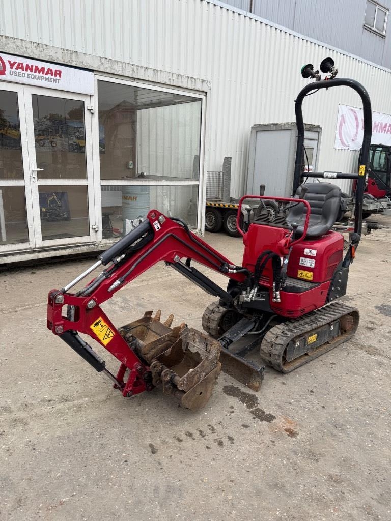 Yanmar SV08 (1D812)