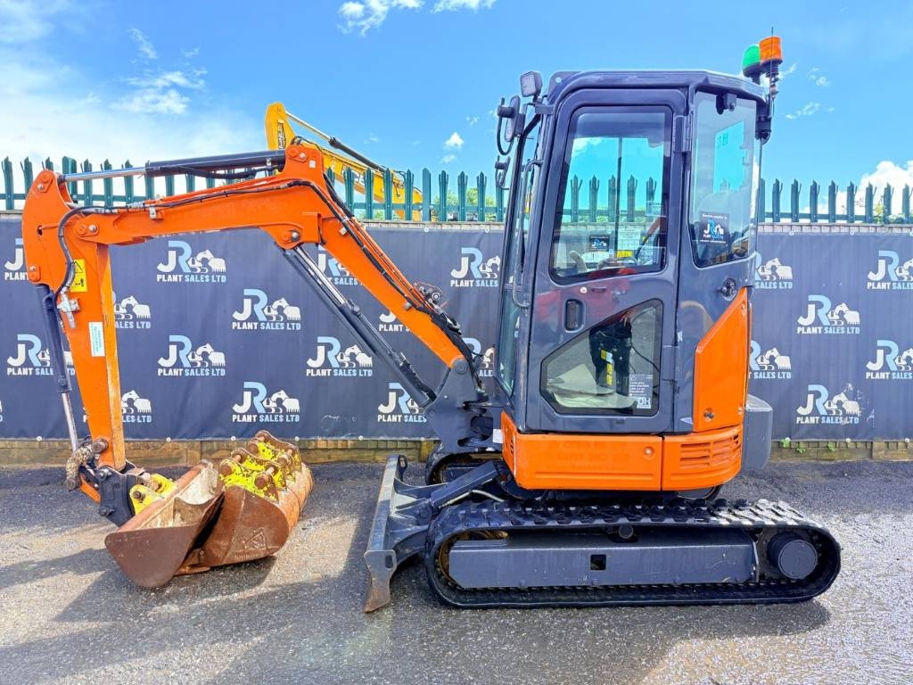 Hitachi ZX 26 U-6 CLR