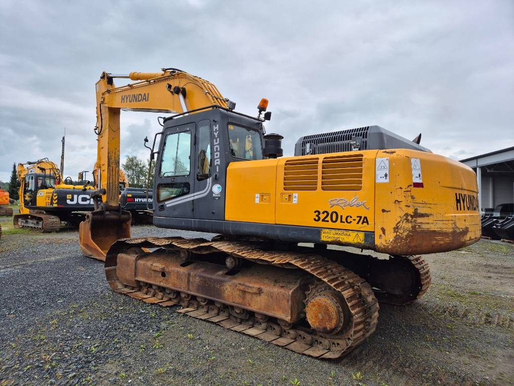 Pelle sur chenilles Hyundai R 320 LC-7A — occasion 2009, 18 765 h