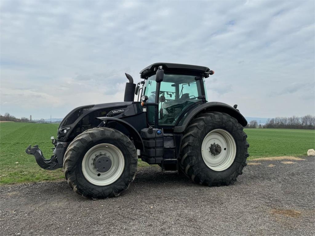 John Deere 6130R tracteur