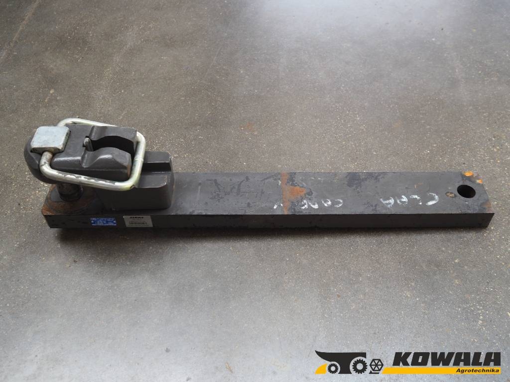 CLAAS Xerion - bumper hitch pin D50 Rockinger