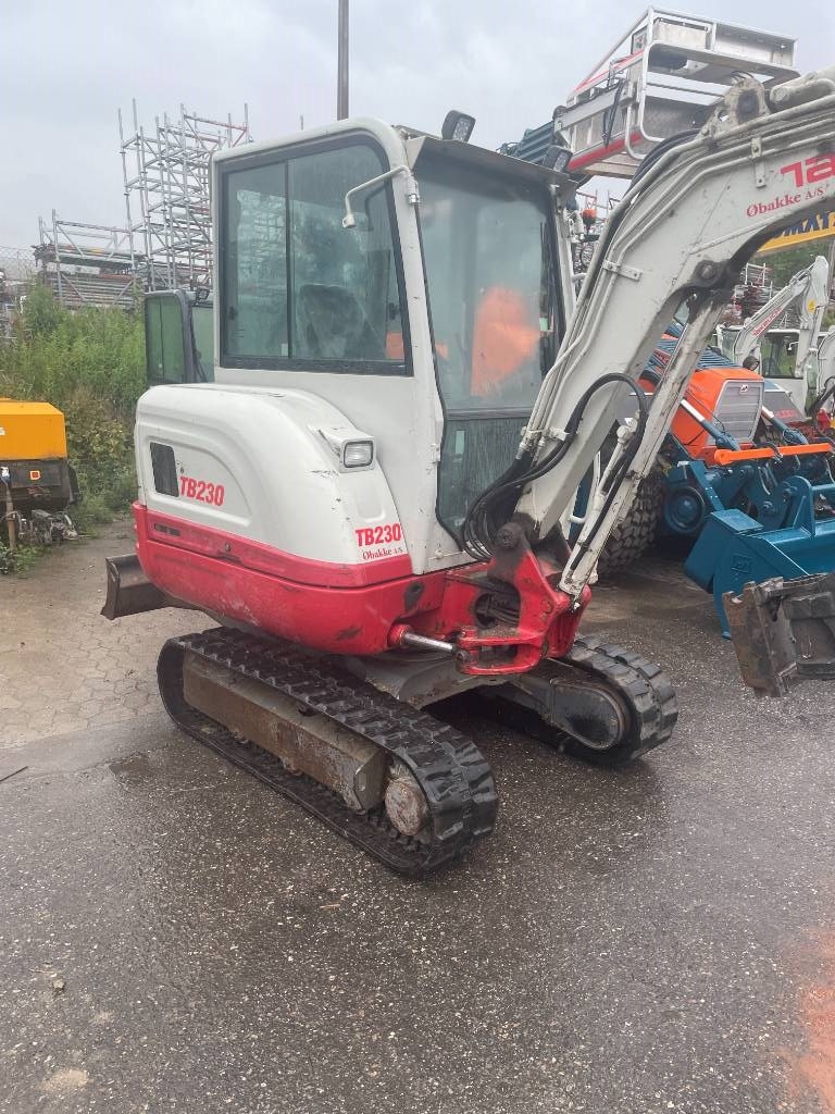 Takeuchi TB230