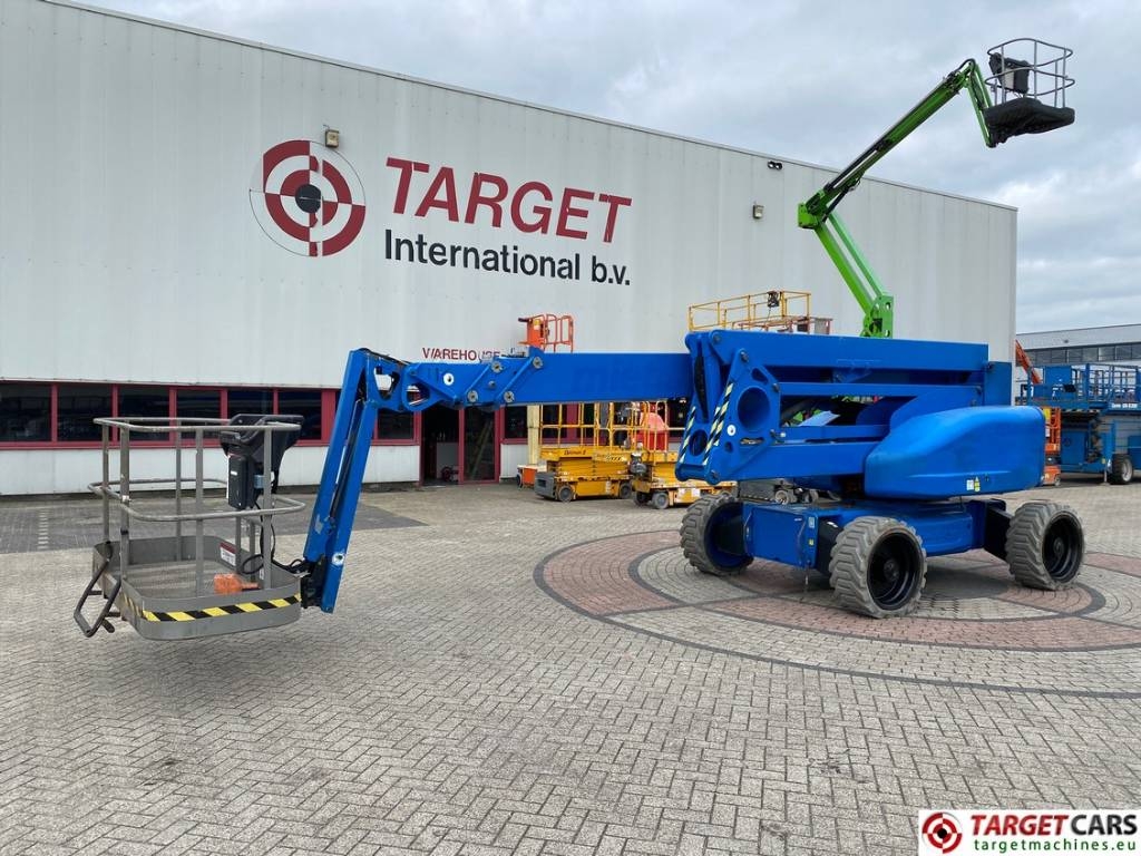 Niftylift HR28 HyBrid Articulated 4x4 Boom Work Lift 2800cm
