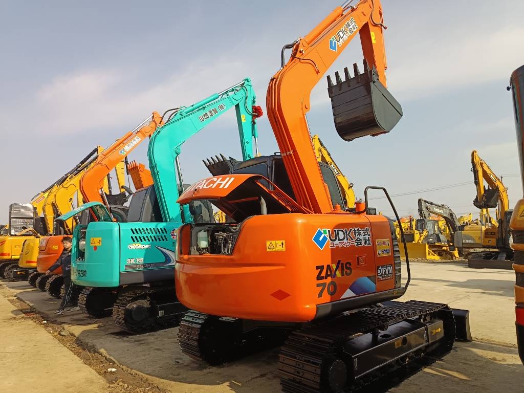 Hitachi ZX 70