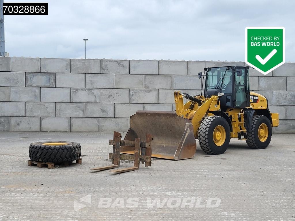 CAT 918 M Bucket + Forks