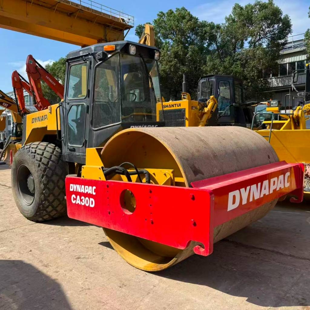 Dynapack CA 30 D