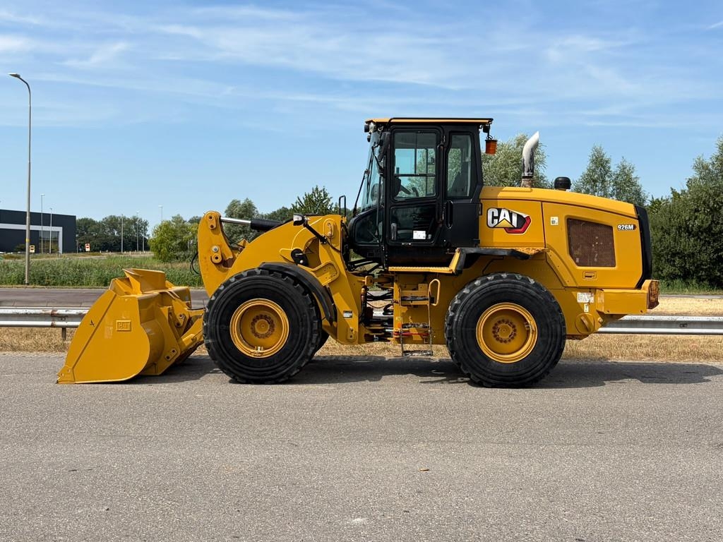 CAT 926M