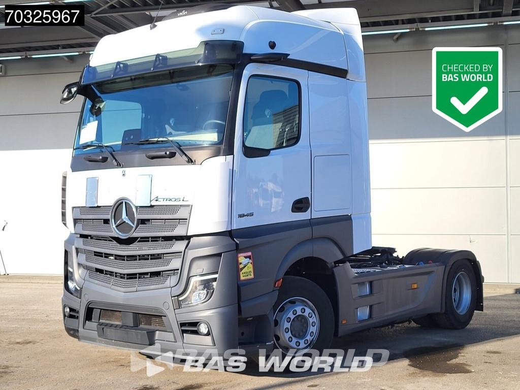 Mercedes-Benz Actros 1845 4X2 BigSpace Retarder 2x Tanks Standkl