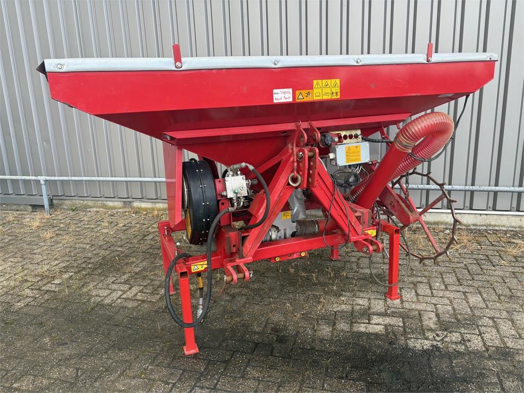 Kverneland Accord DF 1 fronttank