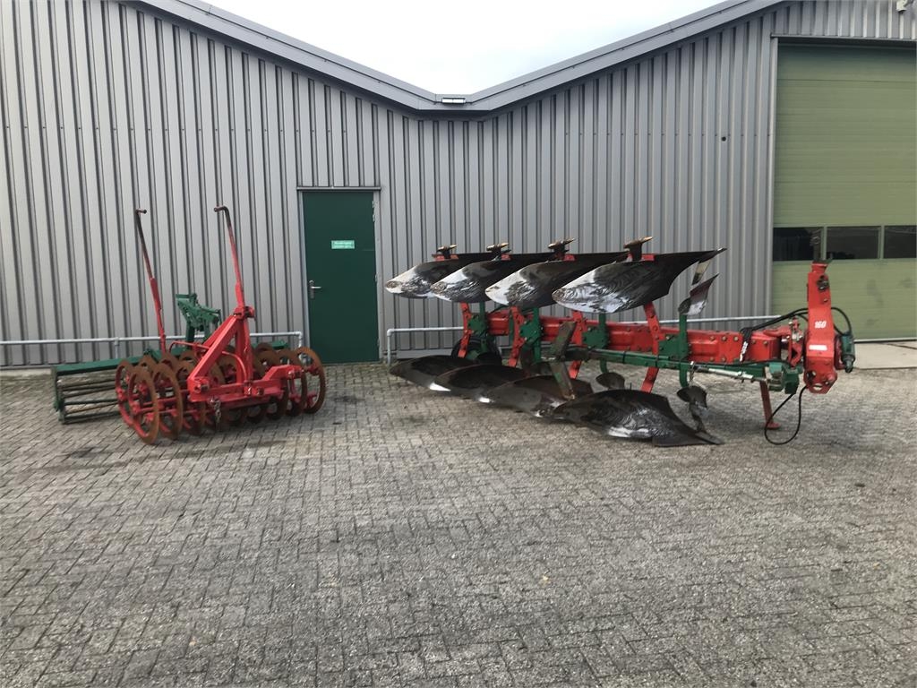 Kverneland LD85 4-schaar met vorenpakker