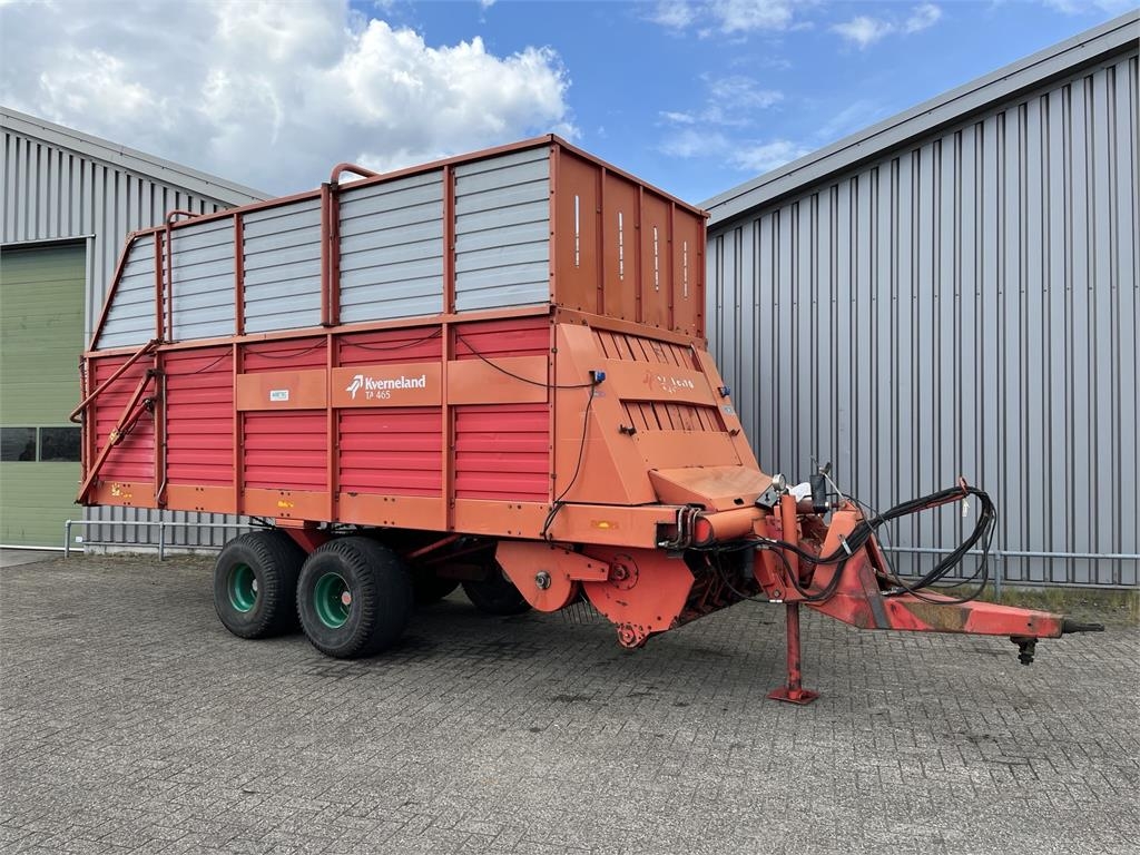 Kverneland TA465 opraapwagen