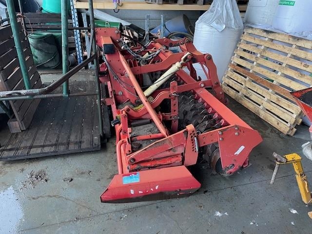 Lely rottera 35-302 en packkerrol en hydraulische hef