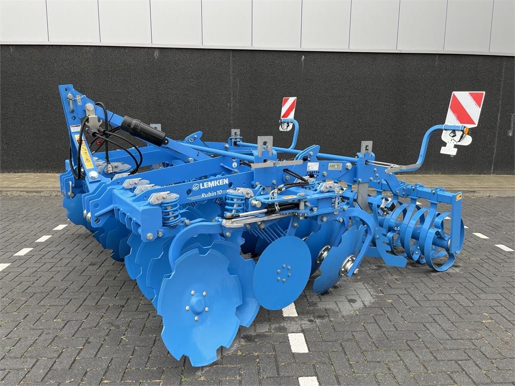 Lemken Rubin 10/300 met FRW540