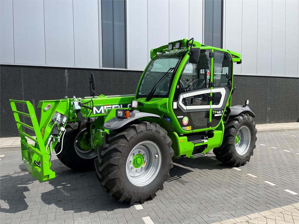 Merlo TF42.7 136