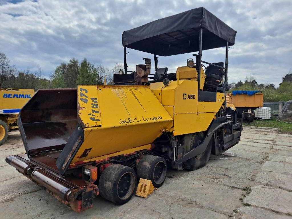 Finisseur ABG Titan 473 — occasion 2001