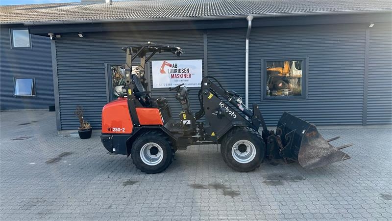 Mini-chargeuse Kubota RT250-2 — occasion 2021, 736 h