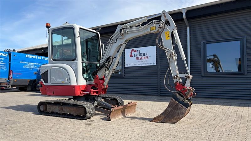 Takeuchi TB225 Tiltman S40 (2018) - Kun 2.310 timer