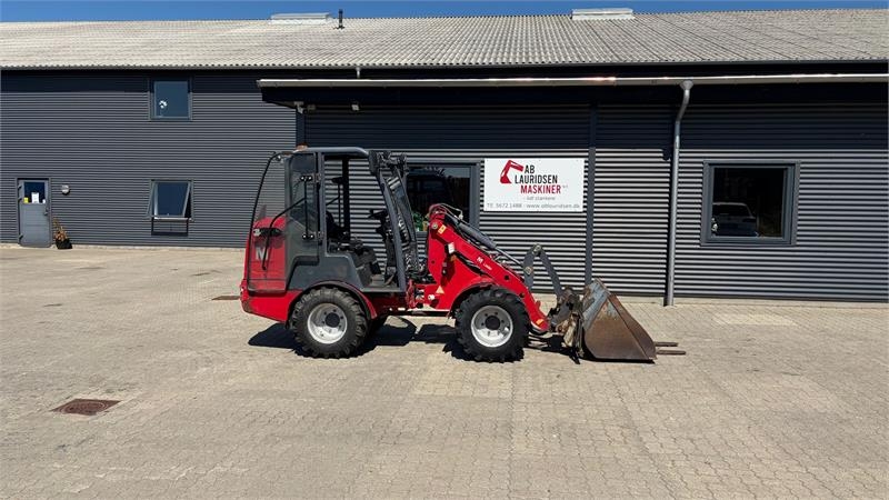 VM Loader 1036LXC m/lukket kabine