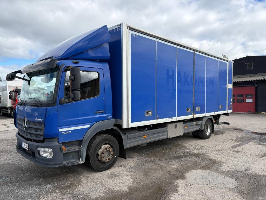Mercedes-Benz Atego 1323 L