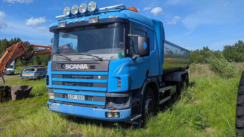 Scania P 124 GB