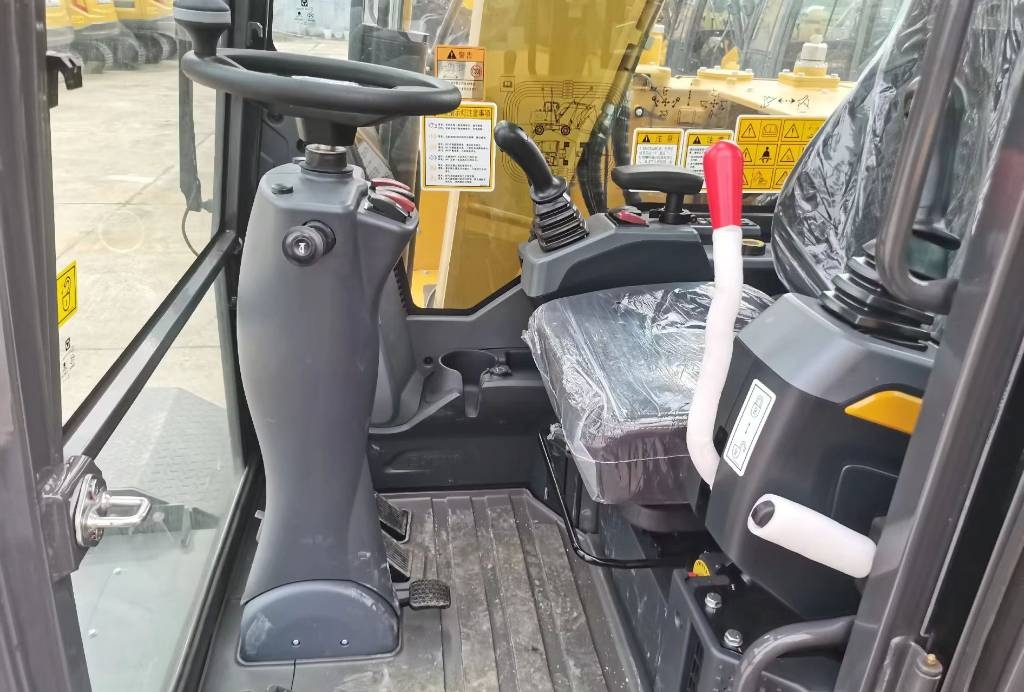 XCMG XE85WG