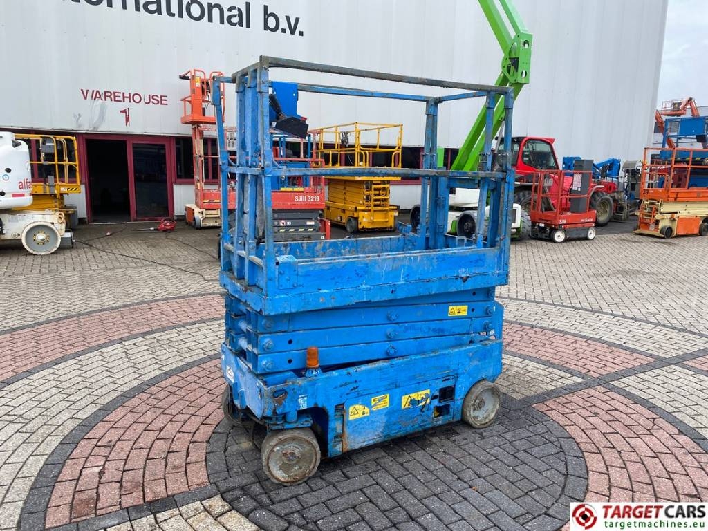 Genie GS-1932 Electric Scissor Work Lift 779cm DEFECT