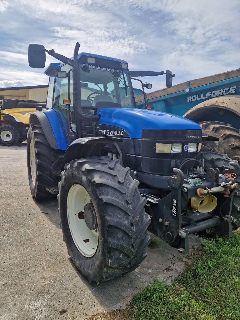 New Holland TM 115