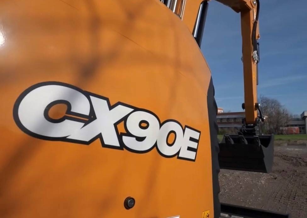 CASE CX 90 E