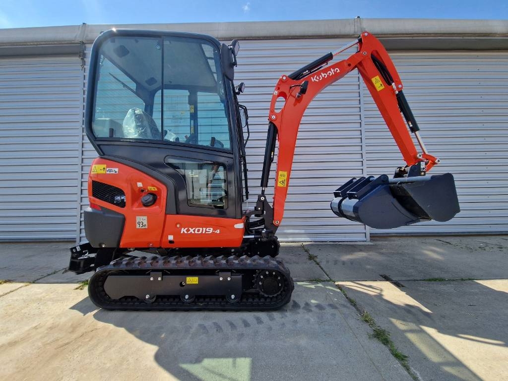 Kubota KX 019-4 jak CAT WACKER JCB R435