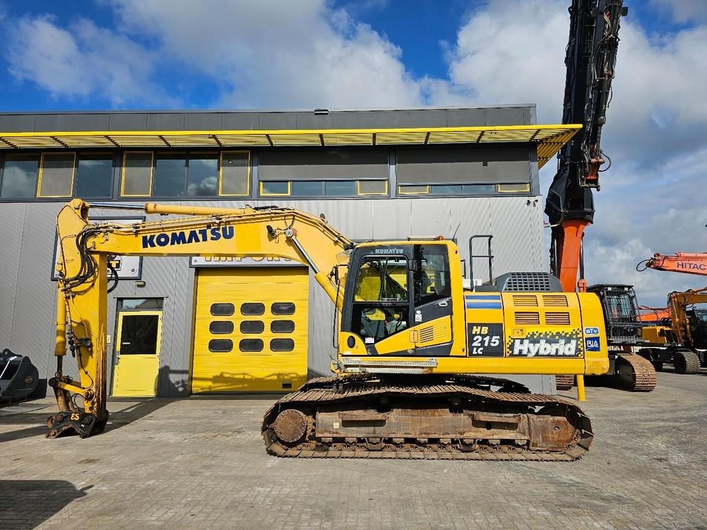 Pelle sur chenilles Komatsu HB215LC-2 — occasion 2015, 11 873 h