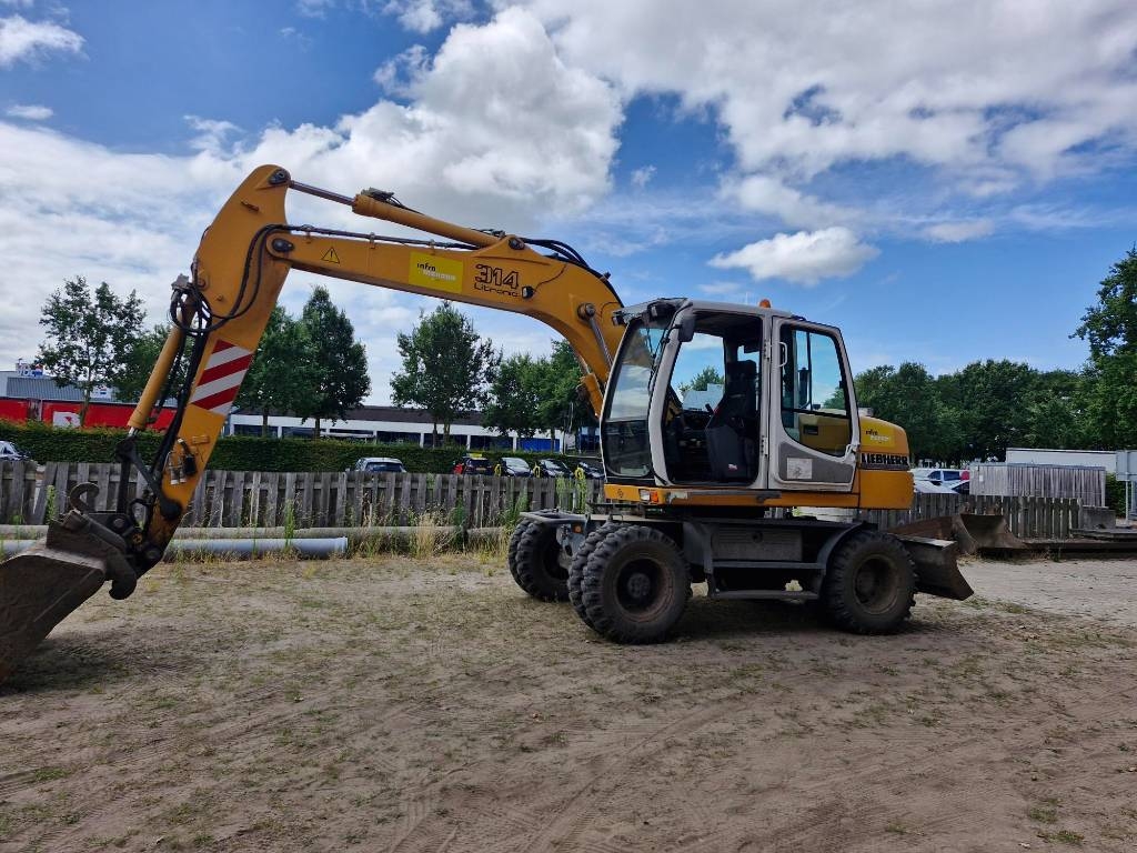 Liebherr A 314 Litronic