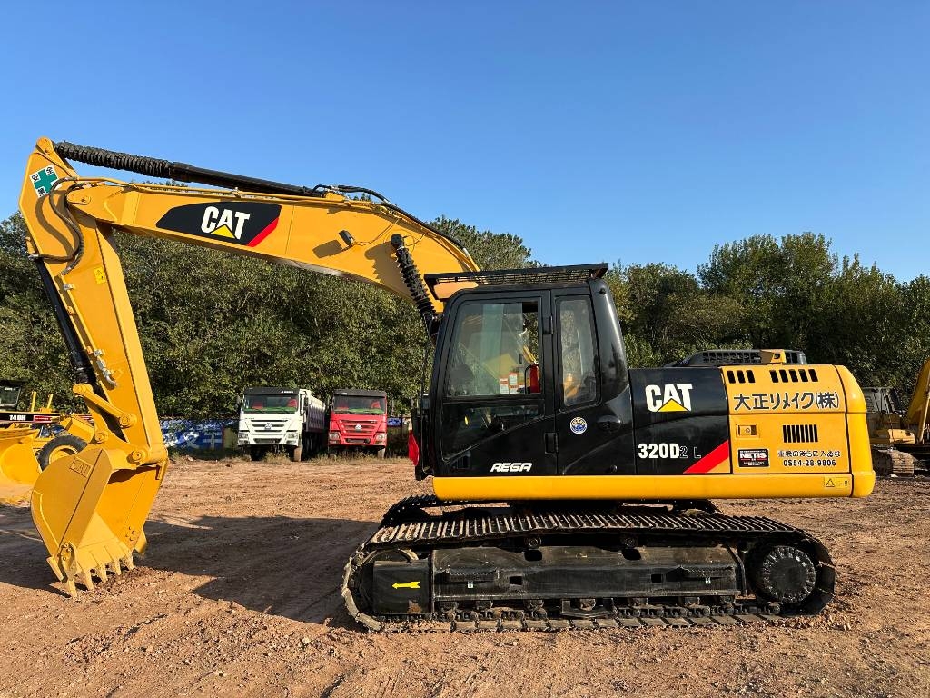 CAT 320D