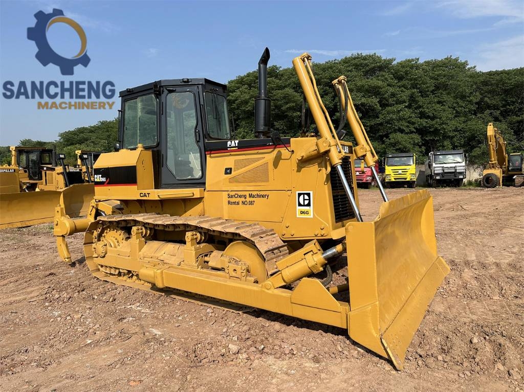 Bulldozer Caterpillar D6G — occasion 2017