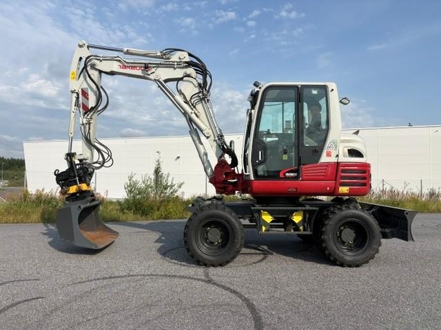 Takeuchi TB295W PYÖRITTÄJÄLLÄ