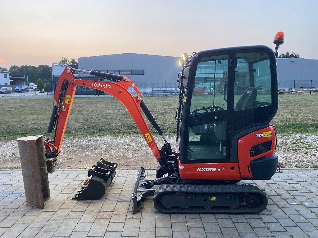 Mini-pelle Kubota KX 019-4 — occasion 2023, 897 h