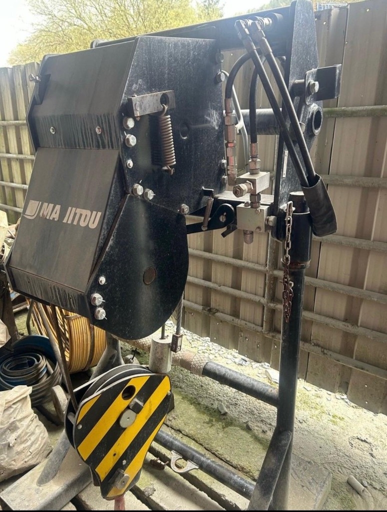 Manitou 5 Ton Winch