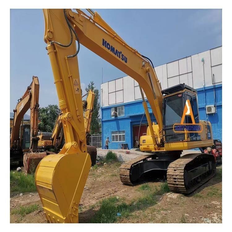 Komatsu PC 220-8