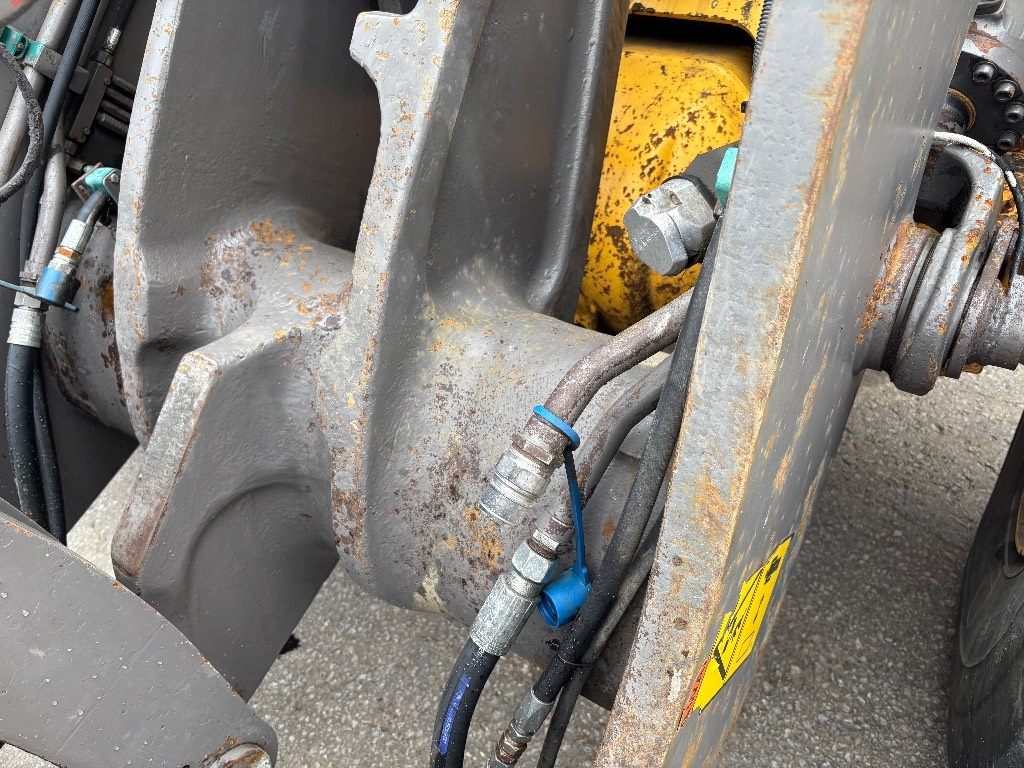 Volvo L 90 C / Lyžica, Extra hyd, Mazací tuk, Pákové riadenie kuva 8
