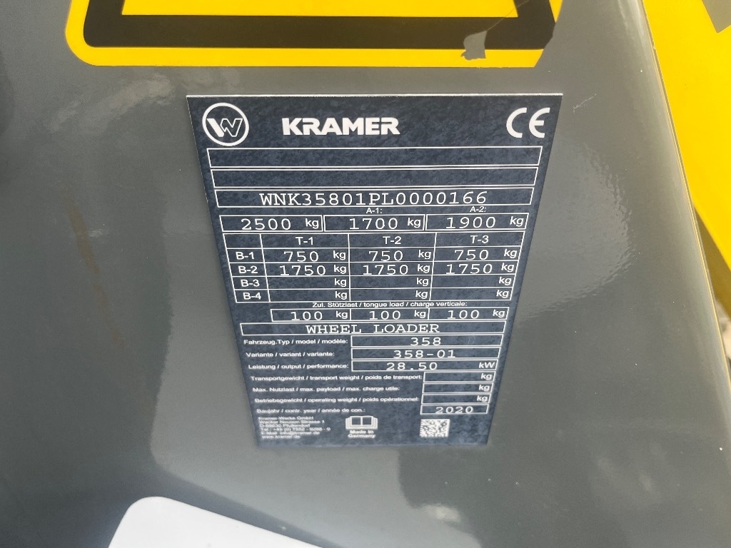 Kramer 5040 / 2 kauhaa, Trukkipiikit kuva 10