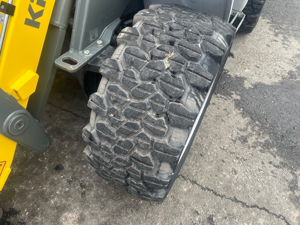 Kramer 5040 / 2 kauhaa, Trukkipiikit kuva 8