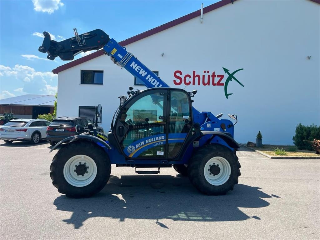 Nacelle télescopique New Holland LM 7.35 T4B, erst 879h, neuwertiger Zustand — occasion 2018, 879 h