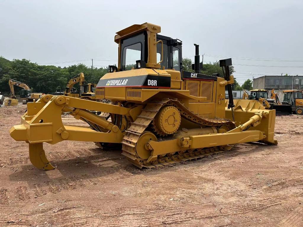 CAT D8R