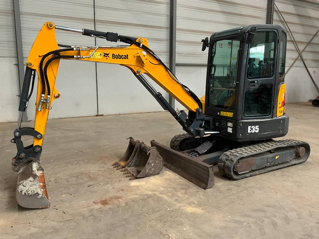 Bobcat E 35
